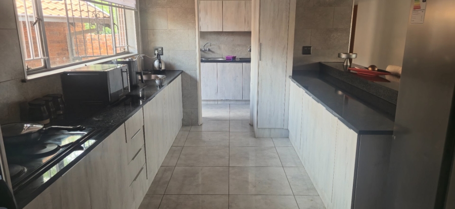  Bedroom Property for Sale in Heuwelsig Free State